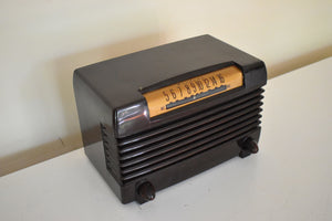 Timber Brown Bakelite 1952 Wards Airline Model 05BR-1525C AM Vacuum Tube Radio Beauty of Bakelite Sounds Marvelous!