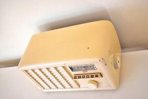 Vanilla Ivory Bakelite 1948 Airline Model 84BR-1517A Vacuum Tube AM Radio Sounds Great Quality Manufacturing!