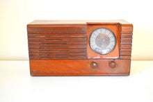 Load image into Gallery viewer, Wood 1948 Artone Model R-1046M Vacuum Tube AM Radio Rare Manufacturer Solid Player!