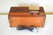 Load image into Gallery viewer, Wood 1948 Artone Model R-1046M Vacuum Tube AM Radio Rare Manufacturer Solid Player!