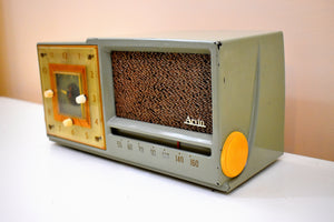 Willow Green Vintage Bakelite 1952 Arvin Model 657T AM Vacuum Tube Radio Rare Beautiful Model Loud Clear Sounding!
