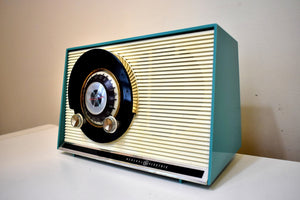 Seafoam Turquoise 1959 General Electric Model 861 Vacuum Tube AM Radio Sputnik Atomic Age Beauty! Excellent Plus Condition!