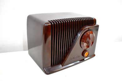 Bluetooth Ready To Go - ブラウン ベークライト ヴィンテージ 1948 シルバートーン モデル 9000 AM 真空管ラジオ