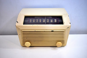 Beige Bakelite 1949 RCA Victor Model 9-X-642 Vacuum Tube AM Radio Sounds Incredible!