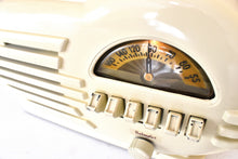 画像をギャラリービューアに読み込む, アンティカ アイボリー ベークライト 1946 ベルモント モデル 6D111 シリーズ B 真空管 AM ラジオ いい色です！素晴らしいパフォーマー！