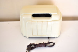 Ivory White 1947 Bendix Aviation Model 110 Vacuum Tube AM Radio Excellent Condition Great Sounding Cuteness Award!
