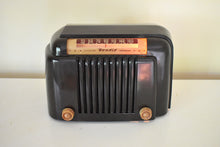 Load image into Gallery viewer, Classic Brown Marble Bakelite 1947 Bendix Aviation Model 526A AM Vacuum Tube AM Radio Excellent+ Condition Sounds Wonderful!