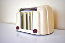 Load image into Gallery viewer, Ivory White 1946 Bendix Model 526B &quot;The Toaster&quot; Vacuum Tube AM Radio So Cute! Excellent Performer!