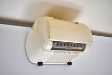 Load image into Gallery viewer, Ivory White 1946 Bendix Model 526B &quot;The Toaster&quot; Vacuum Tube AM Radio So Cute! Excellent Performer!