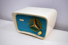 Load image into Gallery viewer, Turquoise and White 1959 Travler Model T-204 AM Tube Radio Cute As A Button!