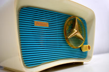 Load image into Gallery viewer, Turquoise and White 1959 Travler Model T-204 AM Tube Radio Cute As A Button!