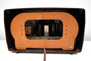 Post War 1947 Radiola Model 61-8 Bakelite AM Tube Radio Works Great Excellent Near Mint Condition!