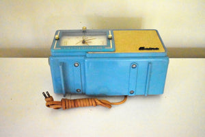 Egyptian Turquoise and Gold 1959 Bulova Model 100 AM Vacuum Tube Clock Radio Simply Fabulous! Works Great!