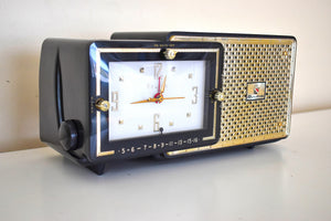 Luxor Black and Gold 1959 Bulova Model 100 AM Vacuum Tube Radio Rare Model Superb Sounding Bling Bling!