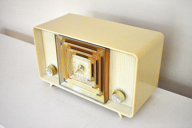 Plaza Ivory and Gold 1957 Bulova Model 300 Vacuum Tube AM Radio Near Mint Condition and Sounds Fabulous!