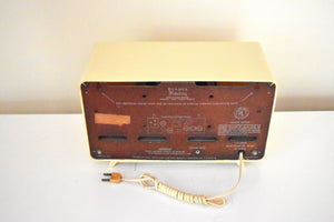 Plaza Ivory and Gold 1957 Bulova Model 300 Vacuum Tube AM Radio Near Mint Condition and Sounds Fabulous!