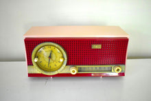 Charger l&#39;image dans la galerie, Sweetheart Red and Pink Mid Century Retro 1959-1961 CBS Model C230 Vacuum Tube AM Clock Radio Rare Color Combo!