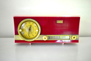 スイートハート 赤とピンク ミッドセンチュリー レトロ 1959-1961 CBS モデル C230 真空管 AM 時計ラジオ レアカラーコンボ！
