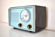 Load image into Gallery viewer, Mint Green and Bakelite 1949 Coronado Model 05RA37-43-8360A AM Vacuum Tube Radio Sounds Terrific Excellent Condition!
