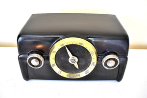 オブシディアン ブラック 1950 クロスリー モデル 10-136E AM 真空管ラジオ 高品質の構造で素晴らしいサウンドです。