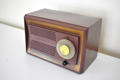 Chestnut Brown 1957 Sylvania Model 5 Vacuum Tube AM Radio Works Great!