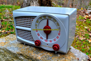 SOLD! - Aug 6. 2017 - AM FM GREY AND MAROON Mid Century Retro Vintage 1953 Stewart Warner Model 9166 Tube Radio Rare Functional and Sounds Dreamy!