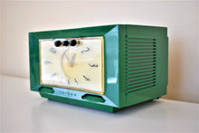 画像をギャラリービューアに読み込む, グラスグリーン 1954 Philco Model C724 真空管AMクロックラジオ レアモデル サウンド抜群！