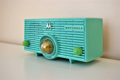 Sea Green 1957 Motorola Model 56H Vintage Vacuum Tube AM Radio Iconic Turbine Design!