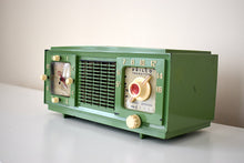 画像をギャラリービューアに読み込む, Grasshopper Green 1953 Philco Transitone Model 53-701 AM 真空管ラジオ レアなユニークなカラーコンボサウンドが素晴らしい!