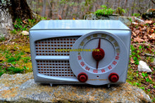 Charger l&#39;image dans la galerie, SOLD! - Aug 6. 2017 - AM FM GREY AND MAROON Mid Century Retro Vintage 1953 Stewart Warner Model 9166 Tube Radio Rare Functional and Sounds Dreamy! - [product_type} - Stewart Warner - Retro Radio Farm