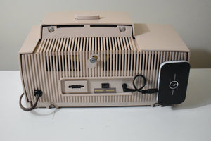Bluetooth Ready To Go - ベージュ ピンク 1959 GE ゼネラル エレクトリック モデル 913D AM 真空管クロック ラジオ