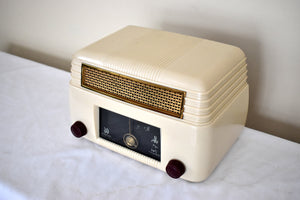Ivory White 1946 General Electric Model 201 Vacuum Tube AM Radio Excellent Condition Great Sounding!