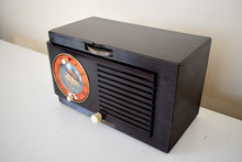 Load image into Gallery viewer, Umber Brown 1949 General Electric Model 66 Vacuum Tube AM Radio Classy Looking Rich Sounding!