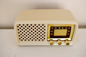 Cabana Ivory 1955 Silvertone Model 2016 AM Vacuum Tube Radio Totally Restored! Sounds Wonderful!