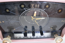 画像をギャラリービューアに読み込む, Bluetooth すぐに使える-プリンセス ピンク 1959 GE ゼネラル・エレクトリック モデル 913D AM 真空管時計 ラジオ サウンド 大好評モデル！