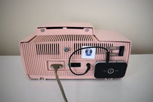 Charger l&#39;image dans la galerie, Bluetooth Ready To Go - Princess Pink 1959 GE General Electric Model 913D AM Vacuum Tube Clock Radio Sounds Great Popular Model!