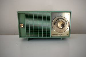 Bluetooth Ready to Go - 1959 Leaf Green General Electric Model T-129 AM Vacuum Tube Clock Radio Sounds Great!