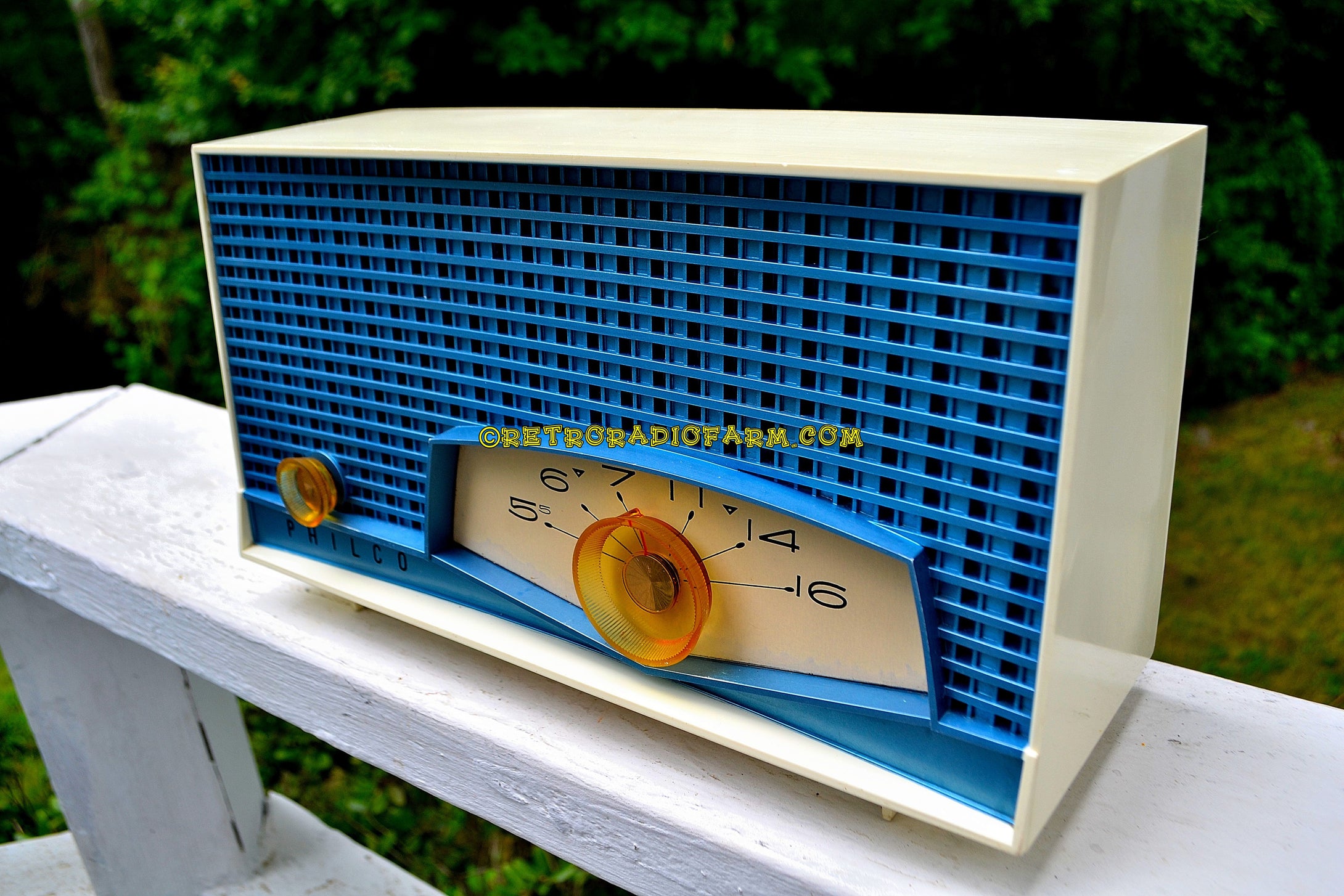 SOLD! - Jan 21, 2018 - TYROL Blue Metallic Mid Century Retro Antique 1961 Philco Model K821-124 Tube AM Radio Near Mint! - [product_type} - Philco - Retro Radio Farm