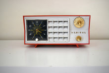 画像をギャラリービューアに読み込む, フィエスタ レッド ホワイト 1955年 アドミラルモデル 5G45N AM 真空管時計ラジオ レアカラー 音がいい！