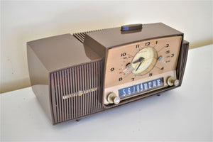 Nutmeg Tan Mid Century 1958 General Electric Model C-482B Vacuum Tube AM Clock Radio Beauty Sounds Fantastic Popular Design!