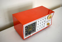 Charger l&#39;image dans la galerie, Fiesta Red White 1955 Admiral Model 5G45N AM Vacuum Tube Clock Radio Rare Colors Sounds Great!