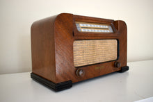 Charger l&#39;image dans la galerie, Artisan Handcrafted Original Factory Wood 1942 Philco Model 42-321 Vacuum Tube AM Radio Mint Condition Sounds Incredible!