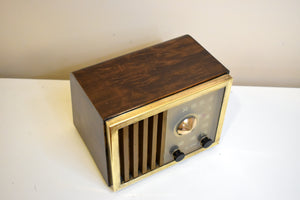 オークバール木目仕上げ 1947 RCA Victor モデル 75X15 AM ブラウン ベークライト真空管ラジオ