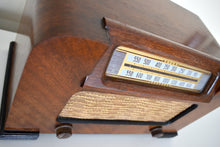 Charger l&#39;image dans la galerie, Artisan Handcrafted Original Factory Wood 1942 Philco Model 42-321 Vacuum Tube AM Radio Mint Condition Sounds Incredible!