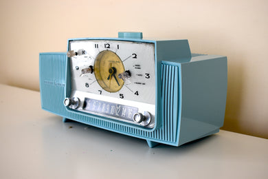 Sonic Blue Mid Century 1958 General Electric Model 913D Vacuum Tube AM Clock Radio Beauty Sounds Fantastic Rare Working Clock Light Wow!