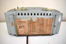 Charger l&#39;image dans la galerie, Naval Gray 1957 Zenith Model A515F AM Vacuum Tube Radio Rare Color Sounds Fantastic!