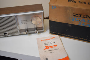 Walnut Wood Grain and White 1969 Zenith Model Z419L AM/FM Solid 