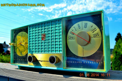 SOLD! - Sept. 29, 2014 - STUNNING AQUA BLUE Retro Jetsons 1957 Magnavox C5 Tube AM Clock Radio WORKS!