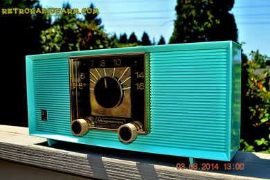 SOLD! - Sept 4, 2014 - RIDICULOUS CLEAN AQUA BLUE Retro Jetsons 1957 Magnavox R5 Tube AM Radio Dual Speaker WORKS!