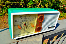 画像をギャラリービューアに読み込む, SOLD! - Dec 9, 2014 - SEAFOAM Green Turquoise Retro Jetsons Vintage 1956 Truetone DC-2083 AM Tube Clock Radio WORKS! - [product_type} - Truetone - Retro Radio Farm